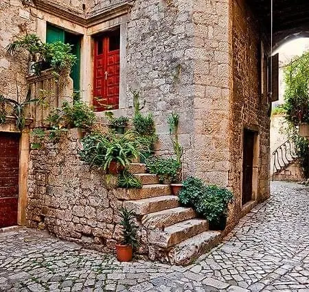 Apartment Sime Trogir