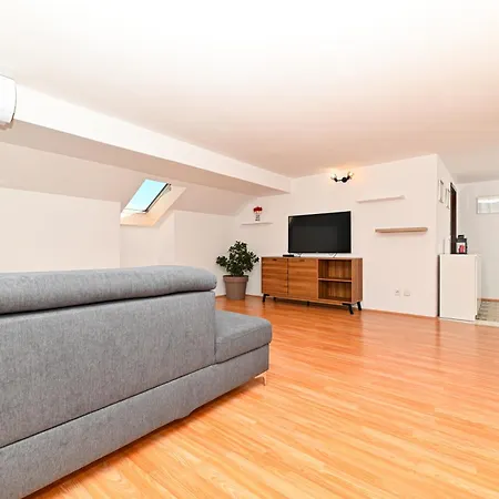 Apartment Sime Trogir